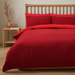 Argos Home Double Sided Fleece Red Bedding Set - King size - thumbnail 1