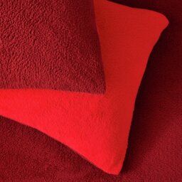 Argos Home Double Sided Fleece Red Bedding Set - King size - thumbnail 2