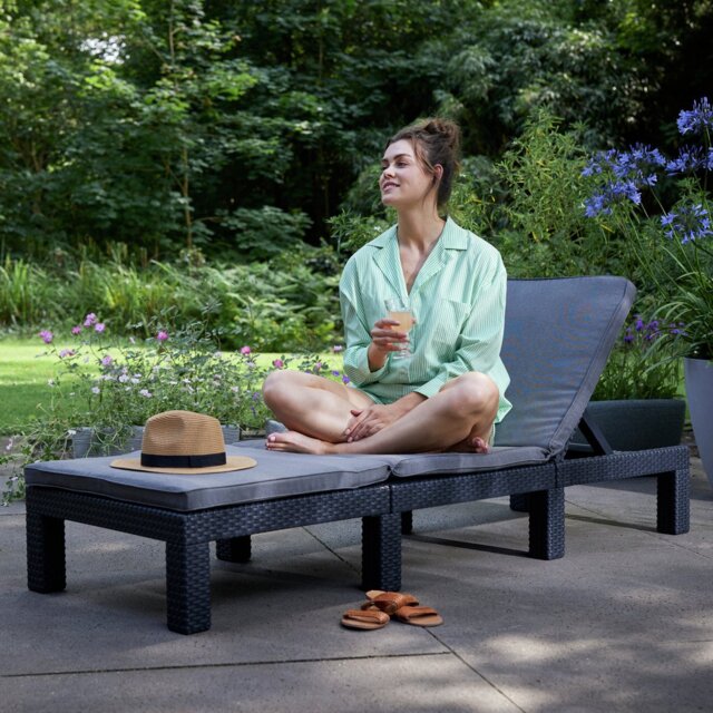 Keter Daytona Rattan Effect Sun Lounger - Graphite - image 1
