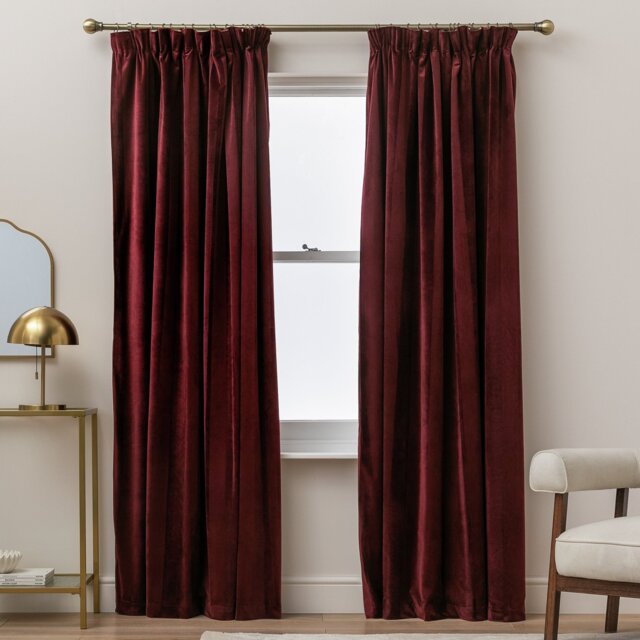 Argos Home Blackout Curtains - Berry - 117x137cm - image 1