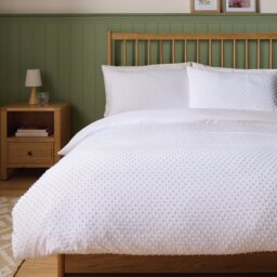 Argos Home Embroidered Dot White Bedding Set - Single - thumbnail 1