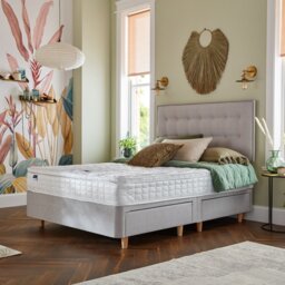 Silentnight Miracoil Pillowtop Mattress - Small Double - thumbnail 2