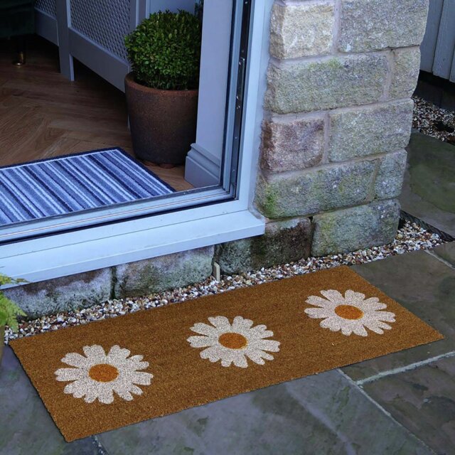 Mighty Mats Patio Latex Daisy Cut Pile Doormat - 38x98cm - image 1