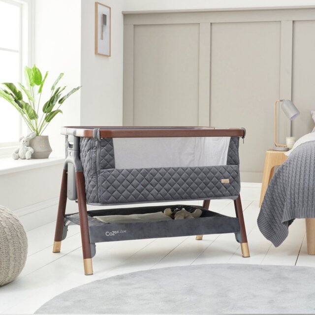 Tutti Bambini Cozee Luxe Crib Walnut Slate