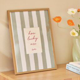 """Argos Home Oversized Stripe Green Wooden Picture Frame - 5x7"""""""