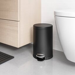 Simplehuman 4.5L Round Bathroom Pedal Bin - Black - thumbnail 2