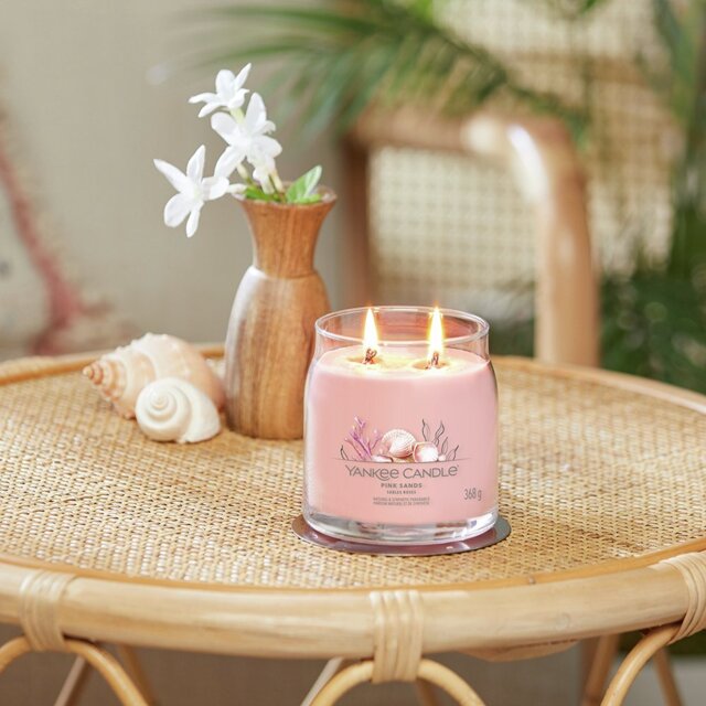Yankee Signature Medium Scented Candle - Pink Sands - image 1