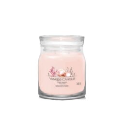Yankee Signature Medium Scented Candle - Pink Sands - thumbnail 2