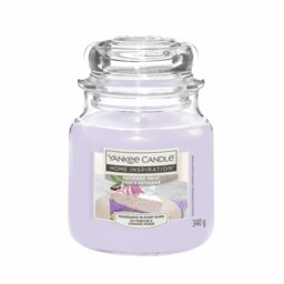 Yankee Candle Medium Scented Jar Candle - Patisserie Treat - thumbnail 2