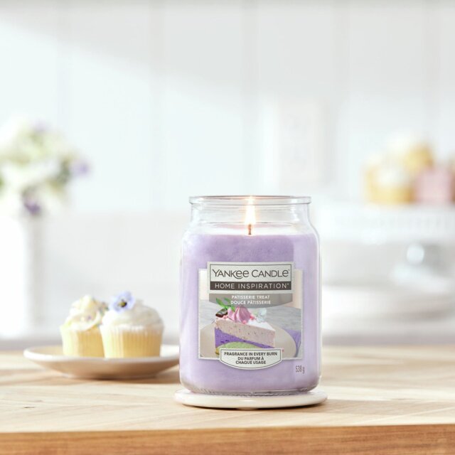 Yankee Candle Large Scented Jar Candle - Patisserie Treat - image 1
