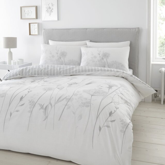 Catherine Lansfield Floral Print White Bedding Set-Superking - image 1