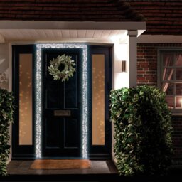 Premier Decorations 800 White LED Christmas Cluster Lights - thumbnail 2