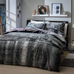 Argos Home New York & Stripe Black Bedding Set - Double - thumbnail 1