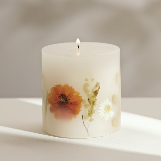 Argos Home Inclusion Candle - Honey & Sandalwood - image 1