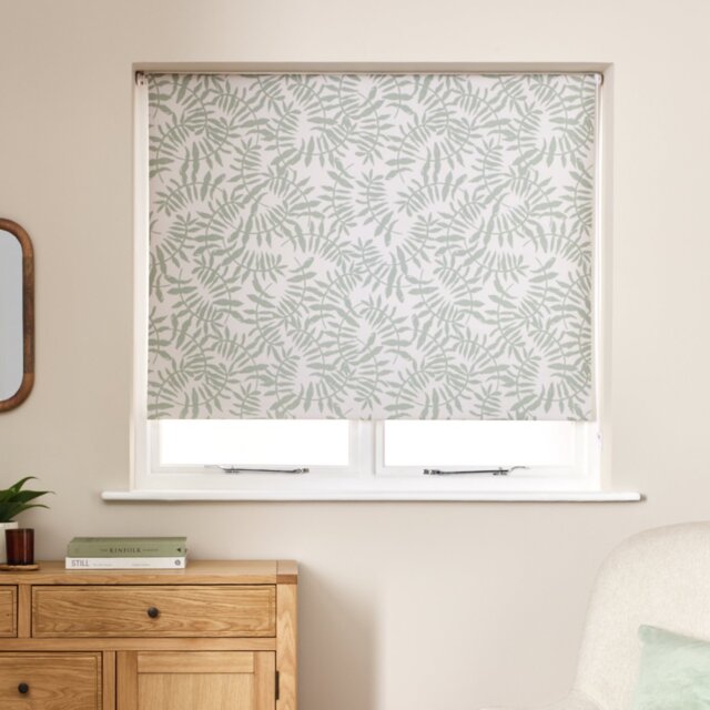 Argos Home Leaf Print Blackout Green Roller Blind - 180cm - image 1