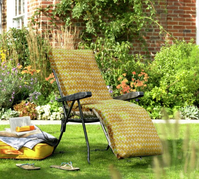 Argos Home Folding Metal Sun Lounger - Yellow - image 1