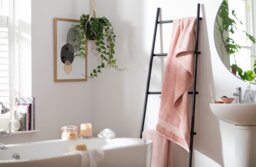 Habitat Hygro Anti Microbial Bath Sheet - Blush - thumbnail 2