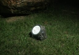 Garden by Sainsburys Solar Rock Light Large - Pack of 4 - thumbnail 2