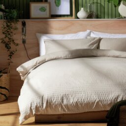 Habitat Seersucker Plain Taupe Bedding Set - Double - thumbnail 1
