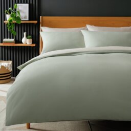 Habitat Polycotton Green Reversible Bedding Set - Single - thumbnail 1
