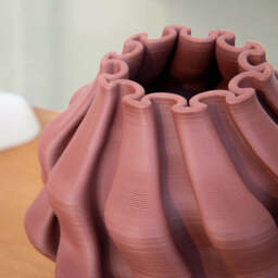 Burgundy 3D Effect Printed Vase - thumbnail 2