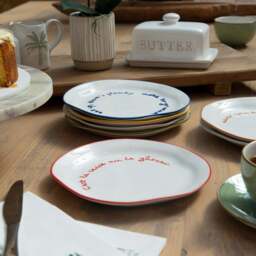 """C'est la cerise sur le gateau"" Cerise Tableware Plate" - thumbnail 3