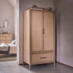 Casera Wardrobe
