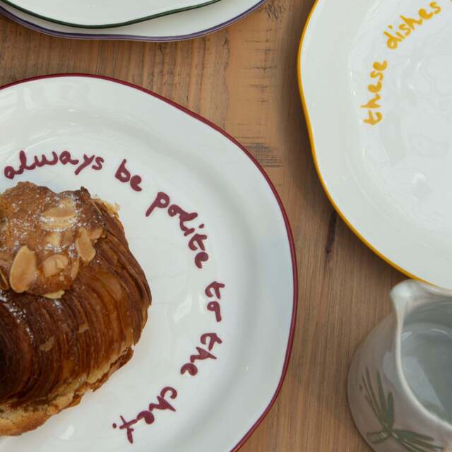 """Always be polite to the Chef"" Red Tableware Plate" - image 1