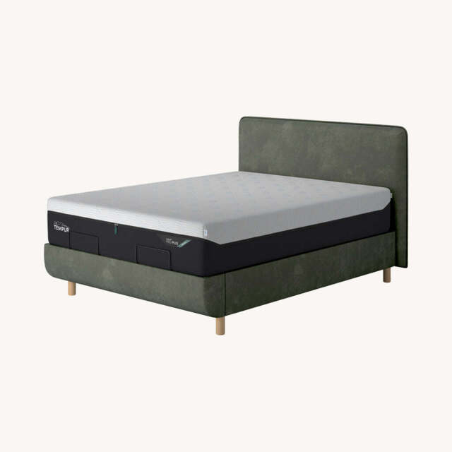 TEMPUR® Arc Static Bed with Form Headboard, King / Green