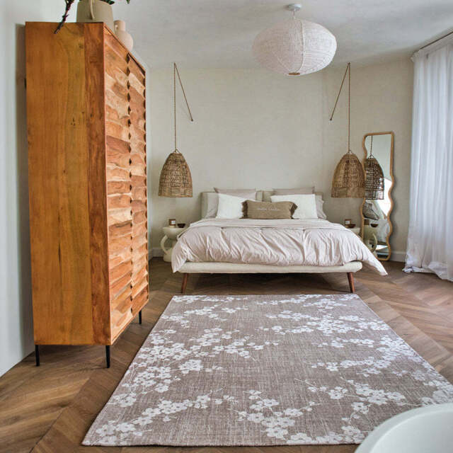 Sakura Rug, 170 x 240cm / Grey