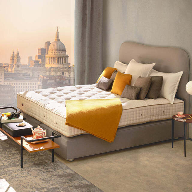 ViSpring Signatory Divan Base and Mattress Set, Small Single (2ft 6) / Soft