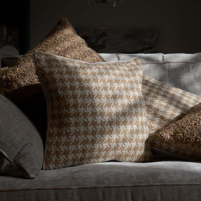 Selena Peach Sorbet Cushion - image 1