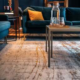 Madmen Griff Rug, 1.4m x 2m / Gold - thumbnail 3