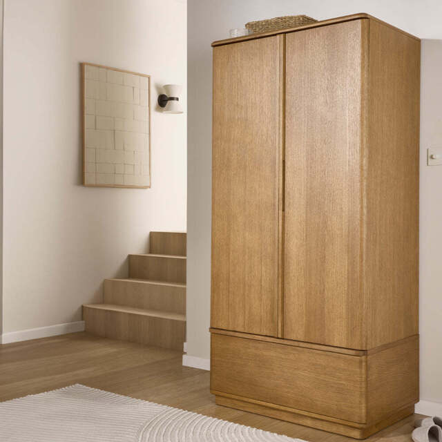 Dixie Wardrobe
