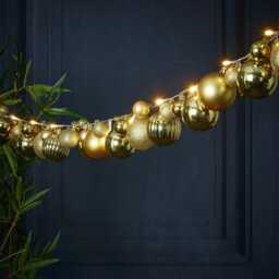 Retro Bauble 2m Garland - Gold by Atkin And Thyme, L220 x D10 cm - thumbnail 3
