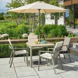Valentina 4 Seat Dining Set with Parasol by Atkin And Thyme