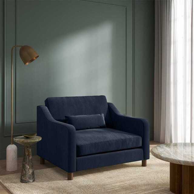 Hampton Loveseat In Indigo Easy Care Velvet