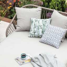Lauren Daybed by Atkin And Thyme, H87 x W161 x D178 cm - thumbnail 2