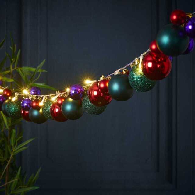 Retro 2M Bauble Garland Purple And Green