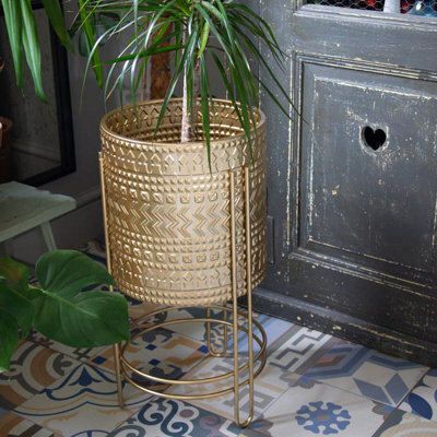 Madison & Mayfair Luxurious Large Gold Embossed Metal Planter With Stand