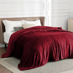 Ameha Fleece Plain Blanket, Lightweight & Reversible Throw For Travel, Bed & Sofa Blanket, Red Double 150X200Cm - thumbnail 3