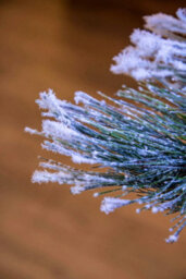 Christmas Tree World The 3Ft/90Cm Snowy Led Frosted Pine Fibre Optic Tree - thumbnail 9