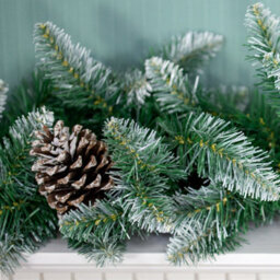 The Christmas Workshop 6Ft Christmas Garland - thumbnail 4