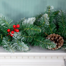 The Christmas Workshop 6Ft Christmas Garland - thumbnail 6