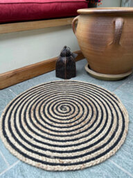 Second Nature Online Chakkar Dark Stripe Round Jute Beige Black Rug / 120 Cm Diameter - thumbnail 5