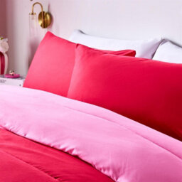 OHS Reversible 10.5 Tog Coverless Washable Duvet With Pillowcases - thumbnail 3