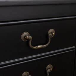 Melody Maison Large Black 4 Drawer Chest Of Drawers & Pair Of Bedside Tables - Briggs Range - thumbnail 5