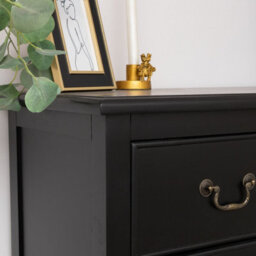 Melody Maison Large Black 4 Drawer Chest Of Drawers & Pair Of Bedside Tables - Briggs Range - thumbnail 4