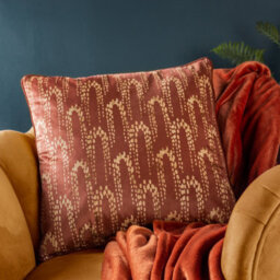 Furn. Wisteria Velvet Feather Filled Cushion - thumbnail 4