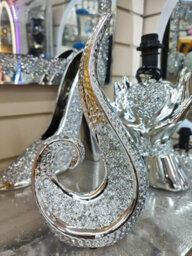 Biznest Silver Sparkle Crushed Jewel Loose Diamante Swirl Sculpture Shelf Sitter Shiny Mini Ornament Crystal Home Décor 25X13X8 Cm